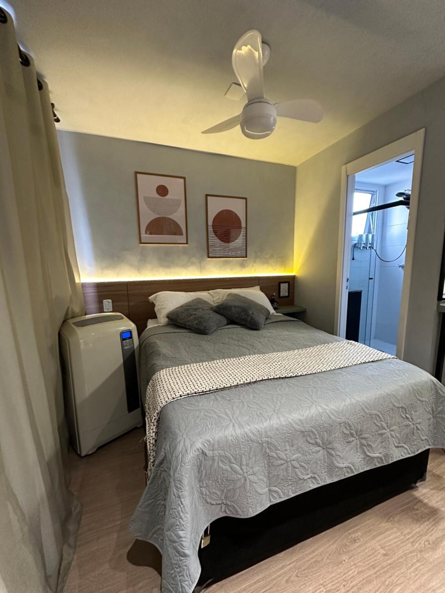 Apartamento Paris Prox Metro Bras Feirinha Madrugada Templo Salomao São Paulo