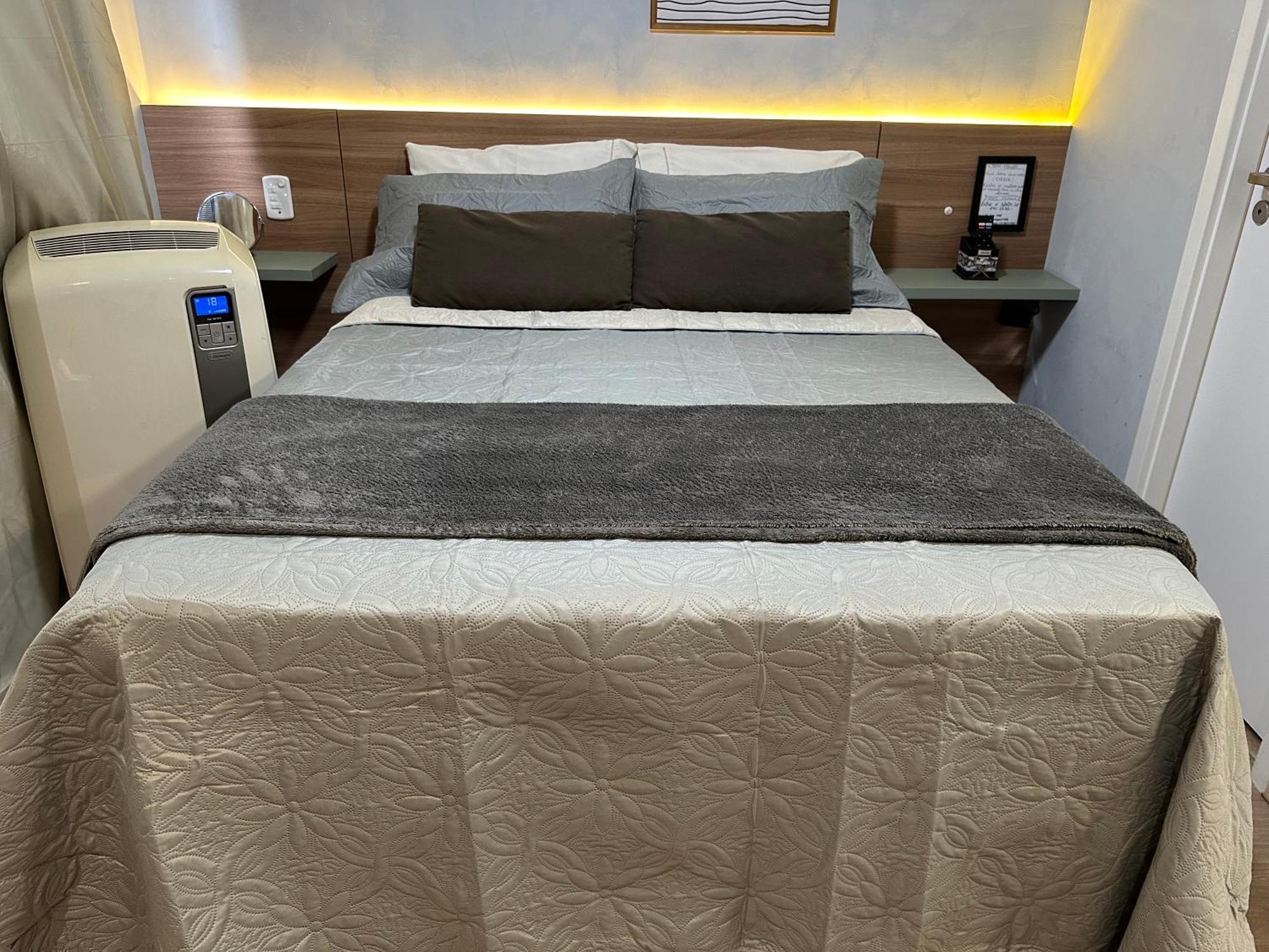 Apartment Paris Prox Metro Bras Feirinha Madrugada Templo Salomao Sao Paulo