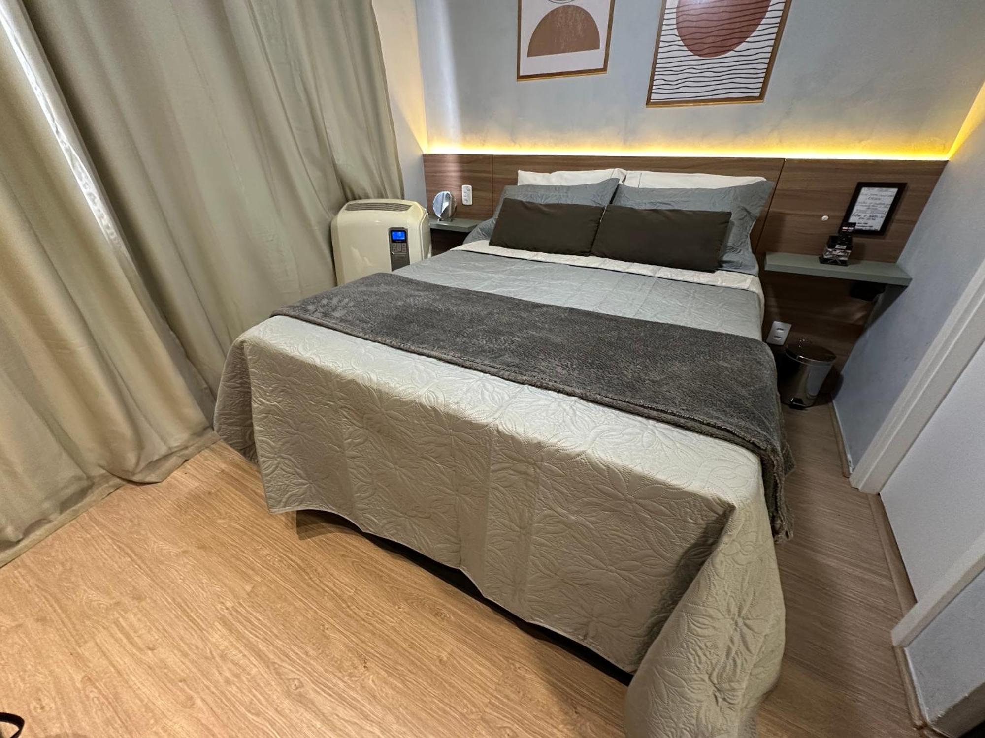 Apartamento Paris Prox Metro Bras Feirinha Madrugada Templo Salomao São Paulo